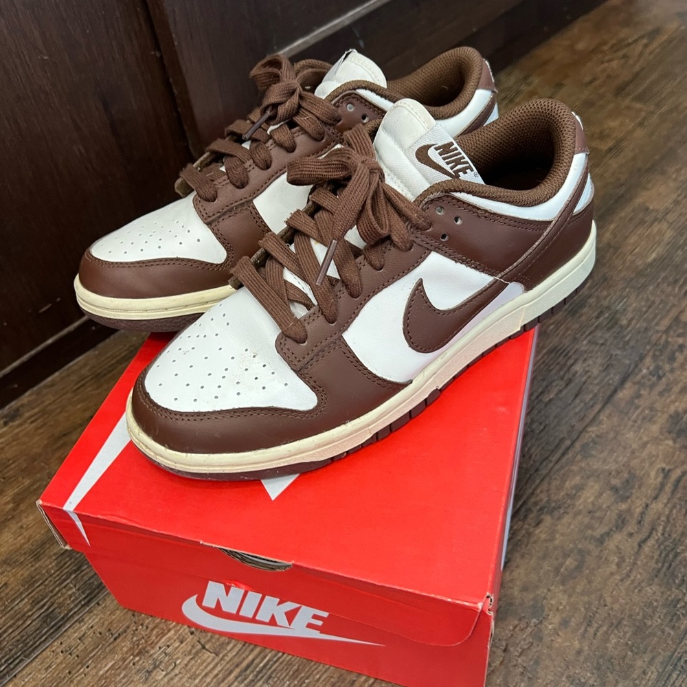 Nike Women's Brown and Cream Low-Top Sneakers